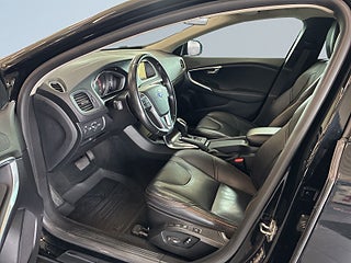 Volvo V40 Cross Country D2 Summum Business Pro S&V-hjul/Drag/Skinn/Elstol/Dvärm – bild 7