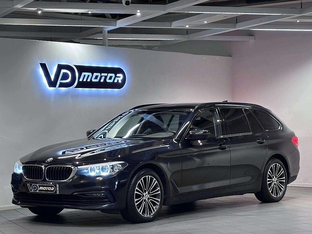 BMW 520 d xDrive Touring Sportline Cockpit Hifi Värmare Drag