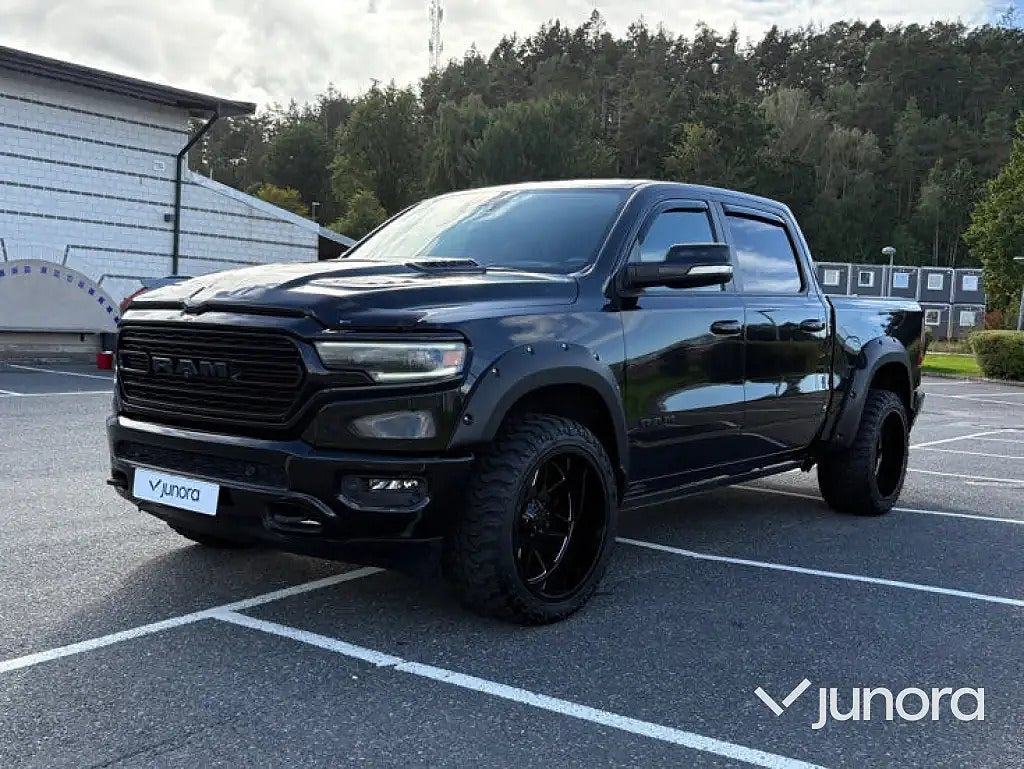 RAM 1500 Crew Cab 5.7 V8 HEMI Flex Fuel 4x4 TorqueFlite LIMITED Euro