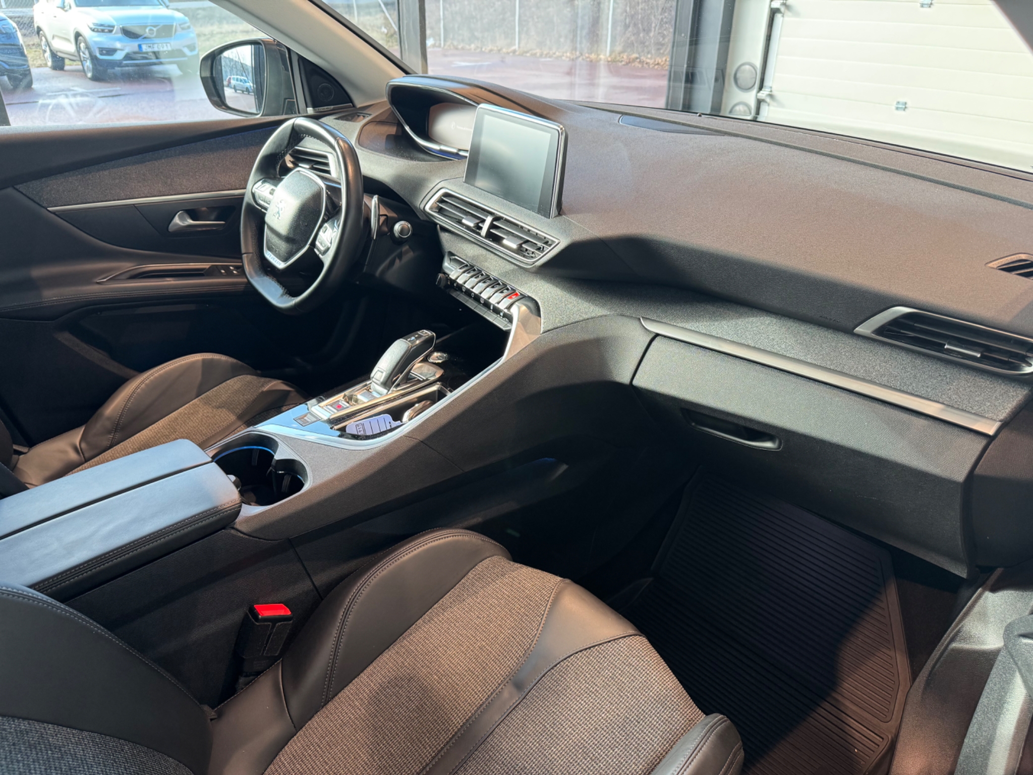Peugeot 3008 2018, bild 7/43