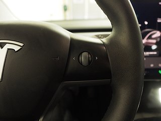 Sedan Tesla Model 3 20 av 21