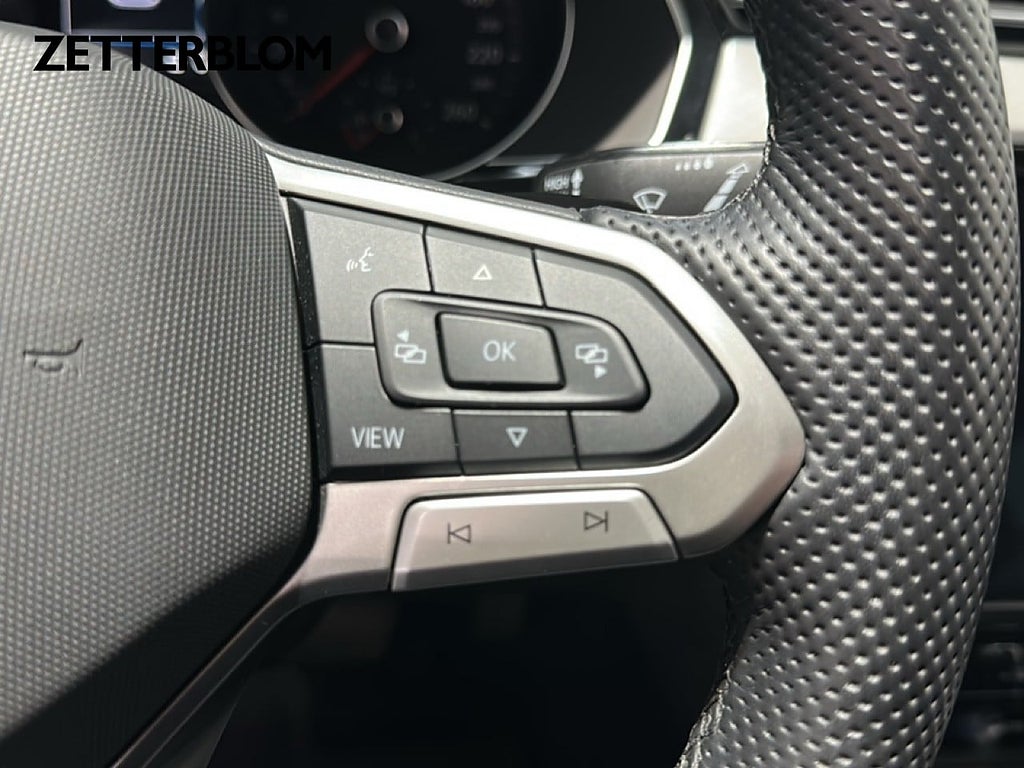 Kombi Volkswagen Passat 17 av 20