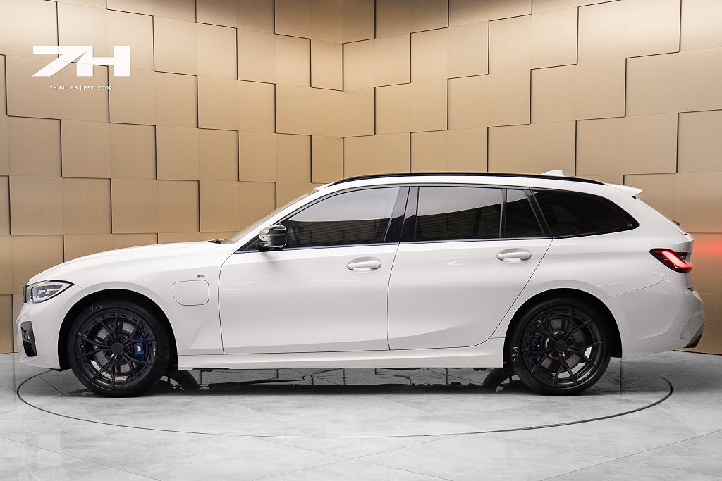 BMW 330e Touring M Sport / H&K / Drag / Adapt. Farthållare / 20"