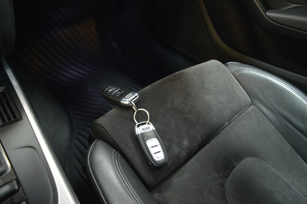 Audi A4 2013 - miniatyr 17