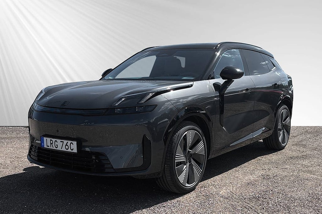 Lynk & Co 08 More PHEV