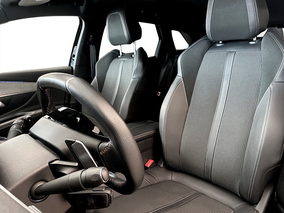 Bild på Peugeot 3008 GT 1.2 PT 130hk Aut DRAG NAVI