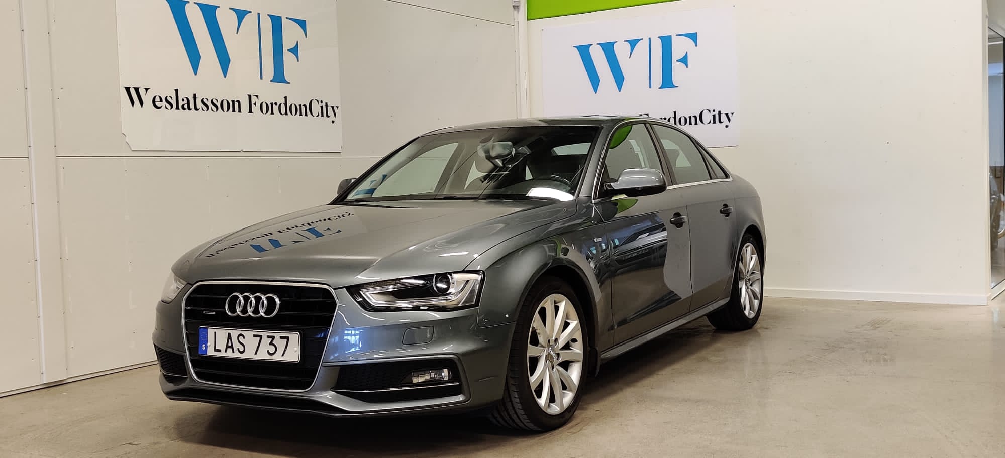 Audi A4 2015, photo 4/44