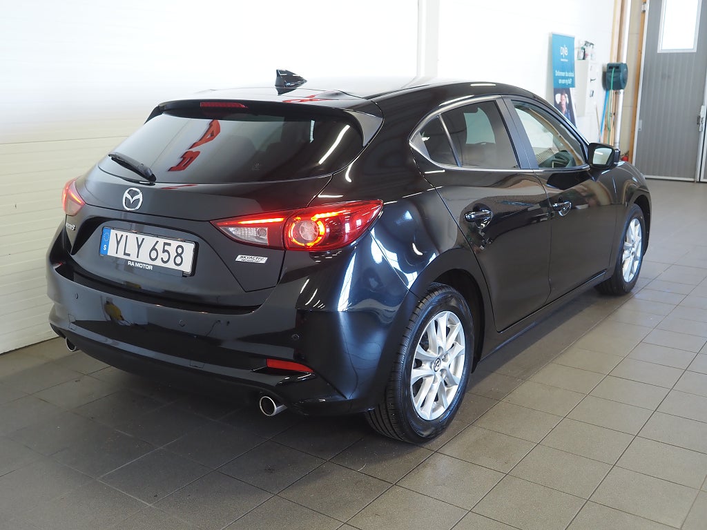 Mazda 3 Sport 2.0 SKYACTIV-G 120hk Vision Motorvärmare Navi 2018