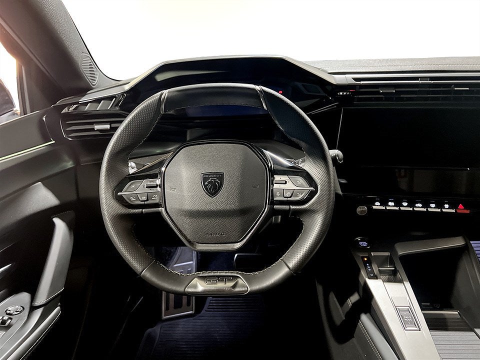 Bild på Peugeot 308 5D GT 1.2 PT 130hk Aut - B-KAMERA,ELSTOL,NAV