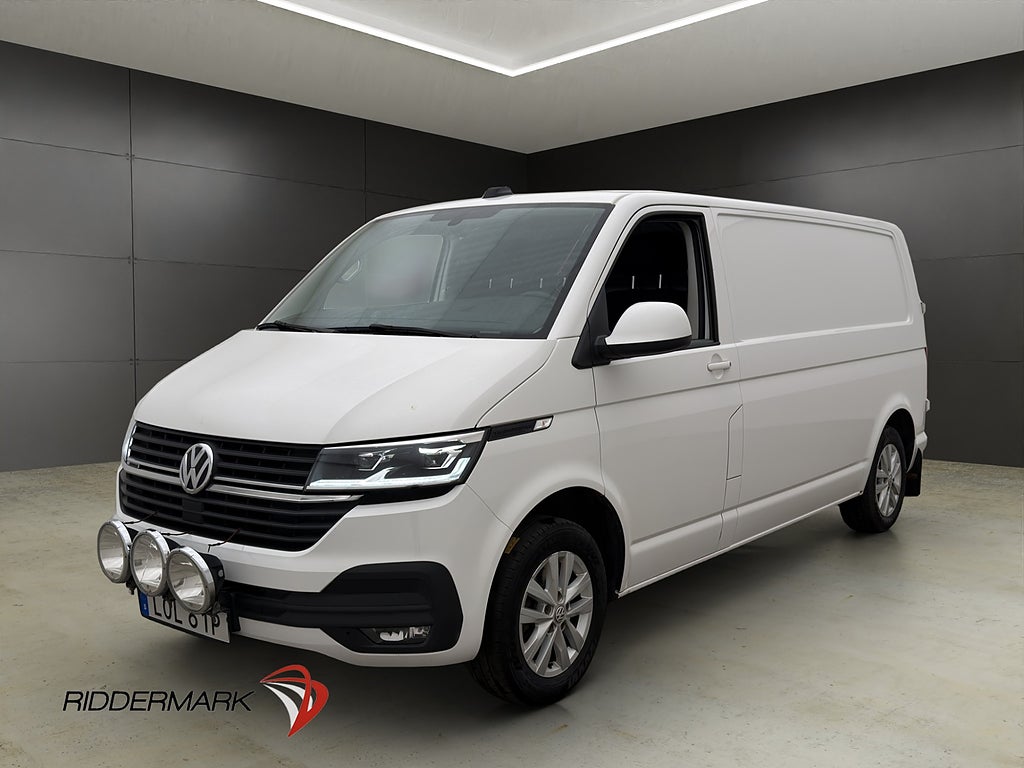 Volkswagen Transporter L2 4M Värmare Drag V-Inr CARPLAY Moms
