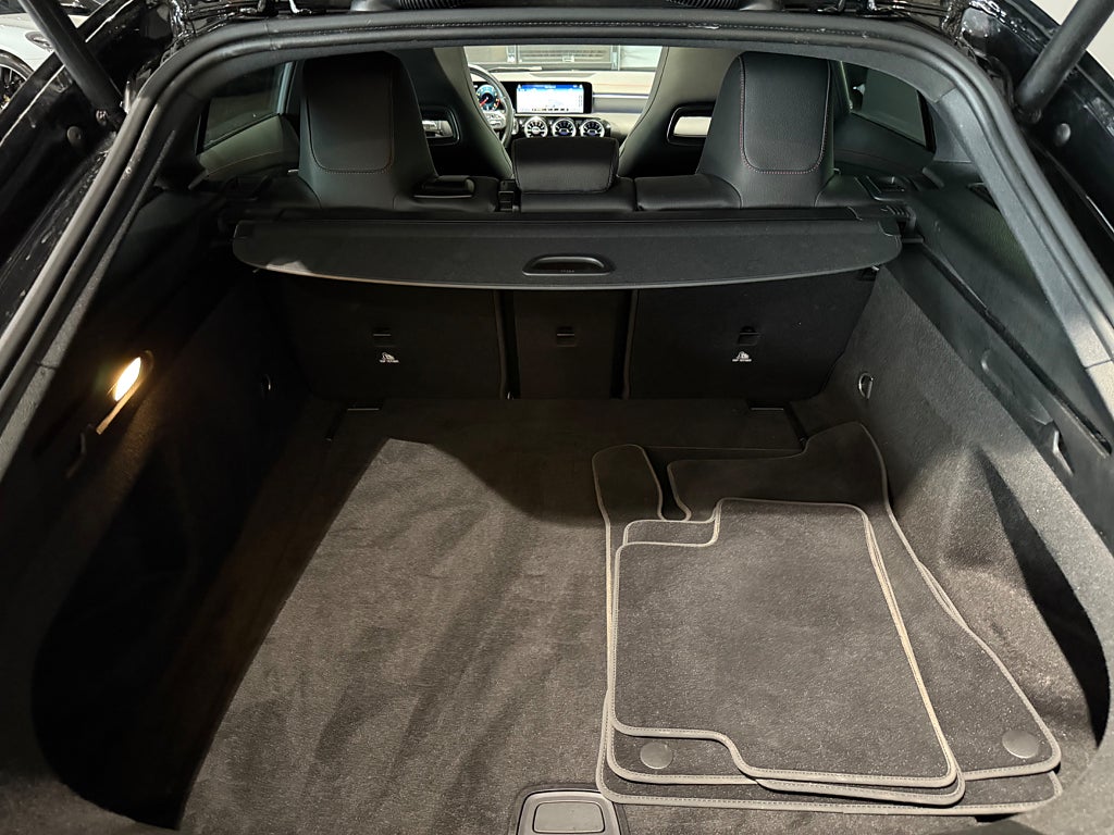 Mercedes-Benz CLA 220 Shooting Brake AMG Burmester Panorama - bild 14