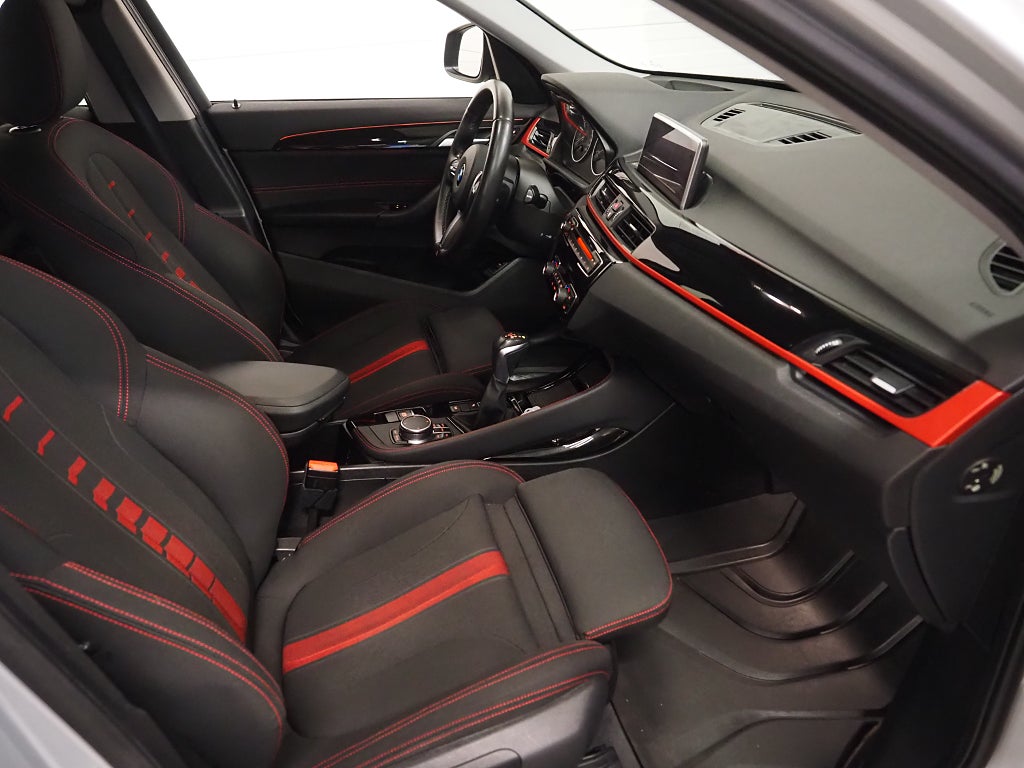 BMW X1 xDrive20d 190hk Sport line Drag Kamera Navi HuD Keyless 2016