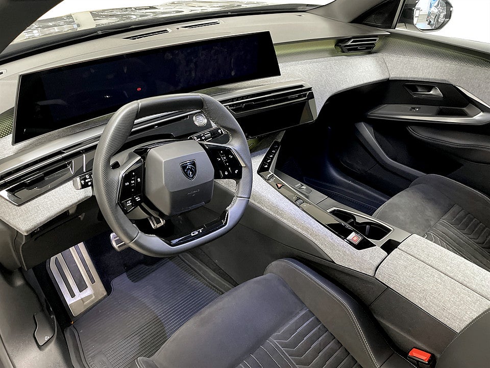 Bild på Peugeot 3008 GT Hybrid 145hk Aut B-KAMERA CARPLAY