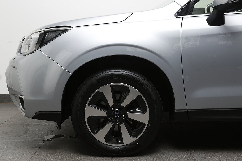 Subaru Forester 2,0i XL 150hk AWD Aut Motorv Dragkrok 2019