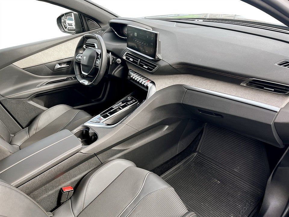 Bild på Peugeot 5008 GT 1.2 PT 130hk Aut 7-SITS B-KAMERA 