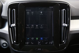 SUV Volvo XC40 17 av 25