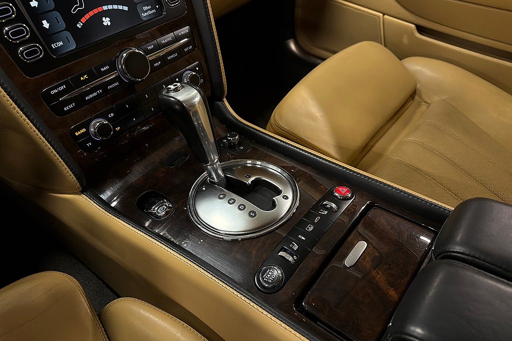 Bentley Continental Flying Spur L 6.0 W12 AWD, 560hk, 2006, Unik