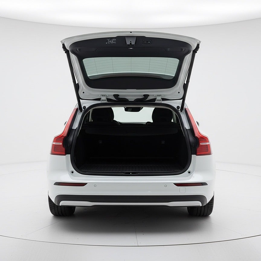 Volvo V60 Cross Country B4 AWD / Inscription / Panorama