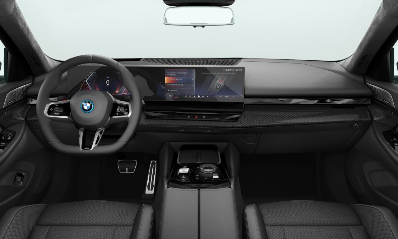 BMW 550 e xDrive Touring 2026, kuva 4/29