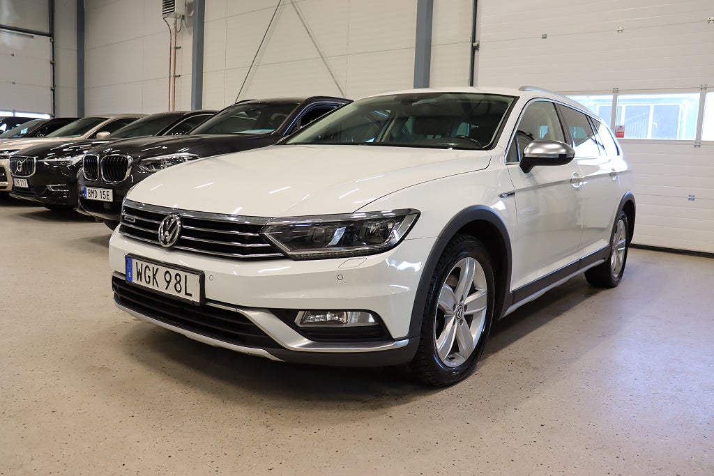 Volkswagen Passat Alltrack 2.0 TDI 4M Alltrack 2-Ägare Drag D-Värm Cockpit 190hk