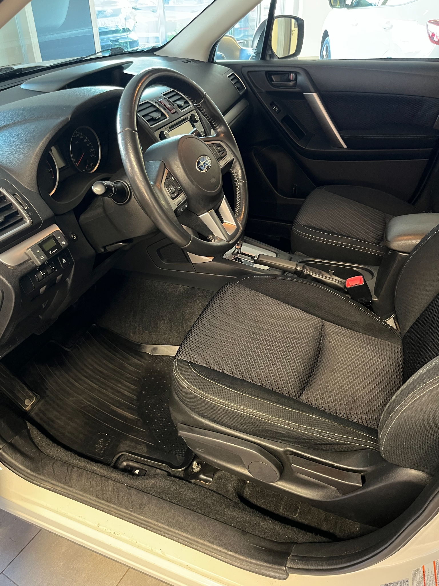 Subaru Forester 2016, photo 5/39