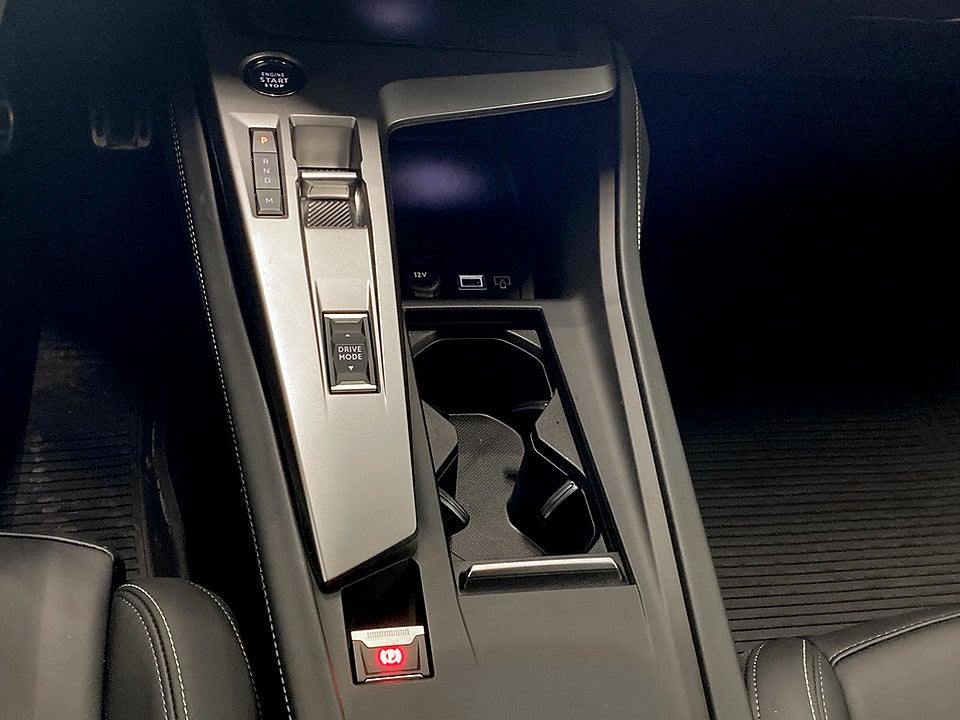 Bild på Peugeot 408 GT 1.2 PT 130hk Aut B-KAMERA ELSTOL CARPLAY