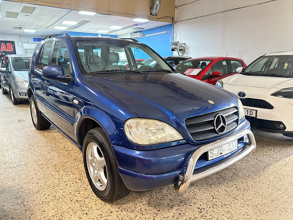 Mercedes-Benz ML 320