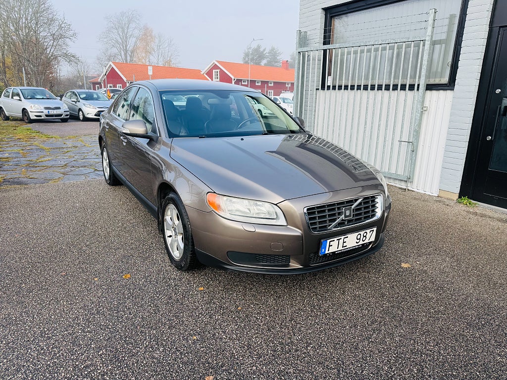 Volvo S80