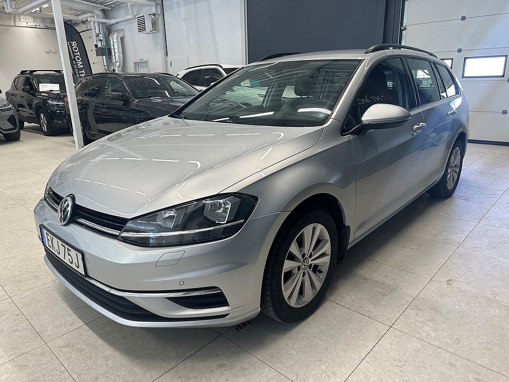 Volkswagen Golf Sportscombi 1.6 TDI/Massage/P-sensorer/Fjärr-Värm/4.99%