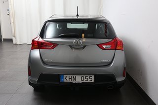 Halvkombi Toyota Auris 7 av 21
