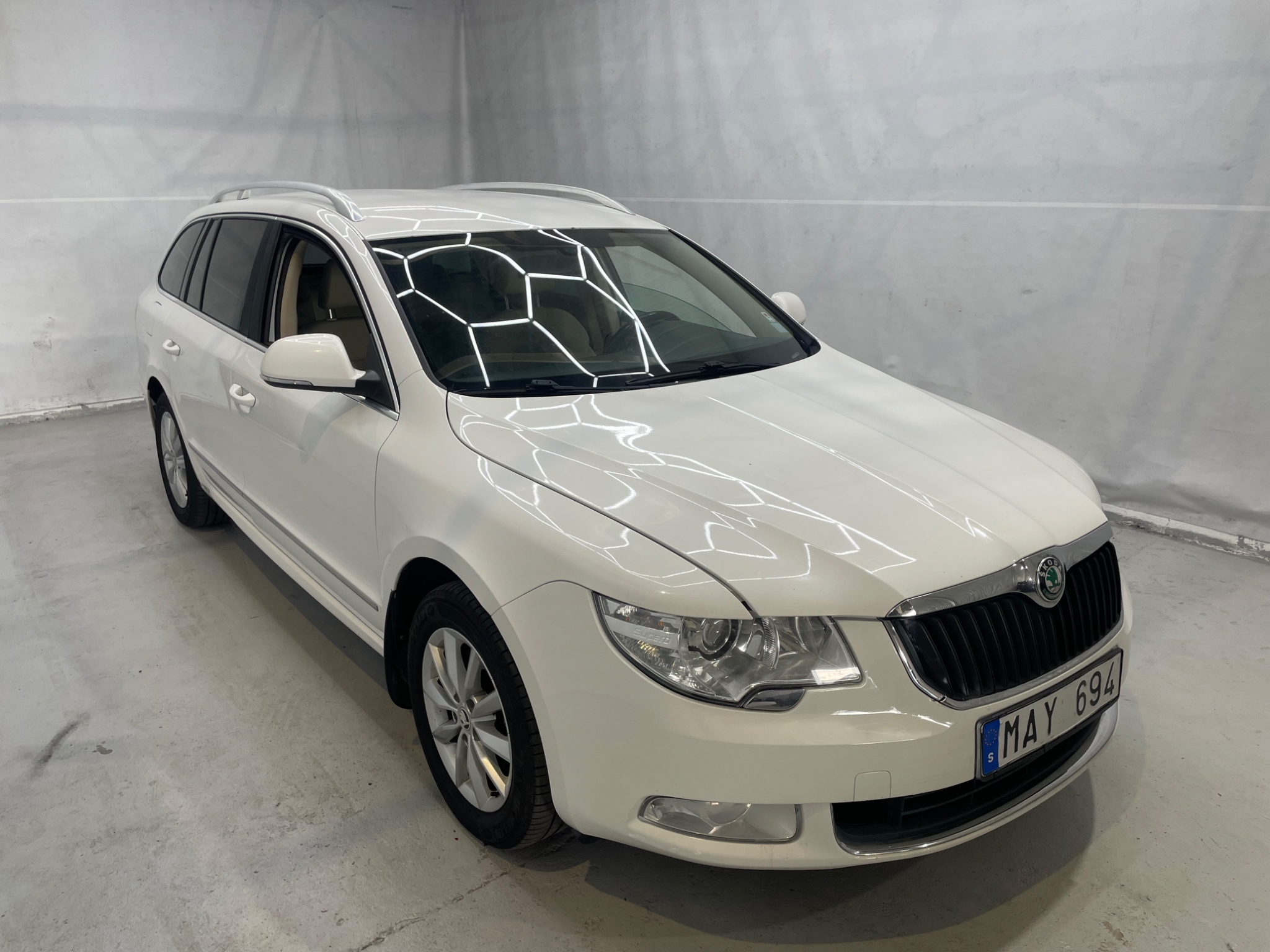 Skoda Superb 2012, bild 3/47