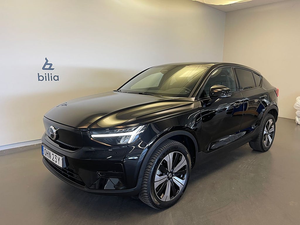 Volvo C40 Recharge Core/ Navigation/ Bakkamera/ Panoramatak/