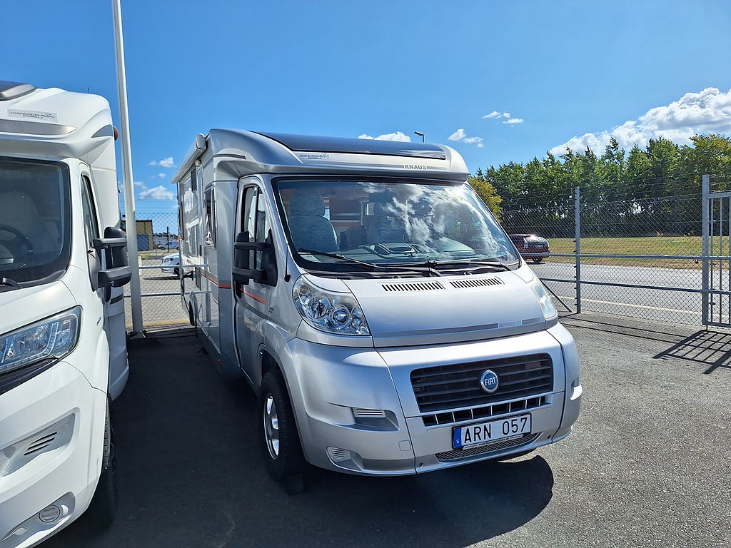 Knaus Sport 700 Ti Silverline Dubbelbädd