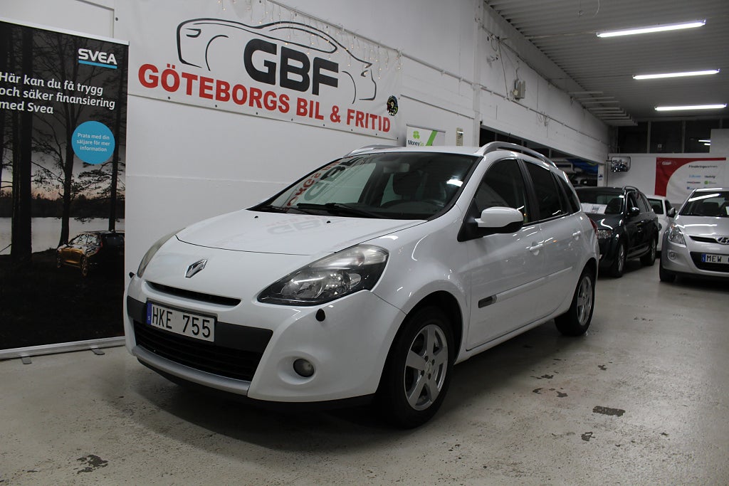 Renault Clio Sport Tourer 1.2 Årsskatt 888kr *Dragkrok*