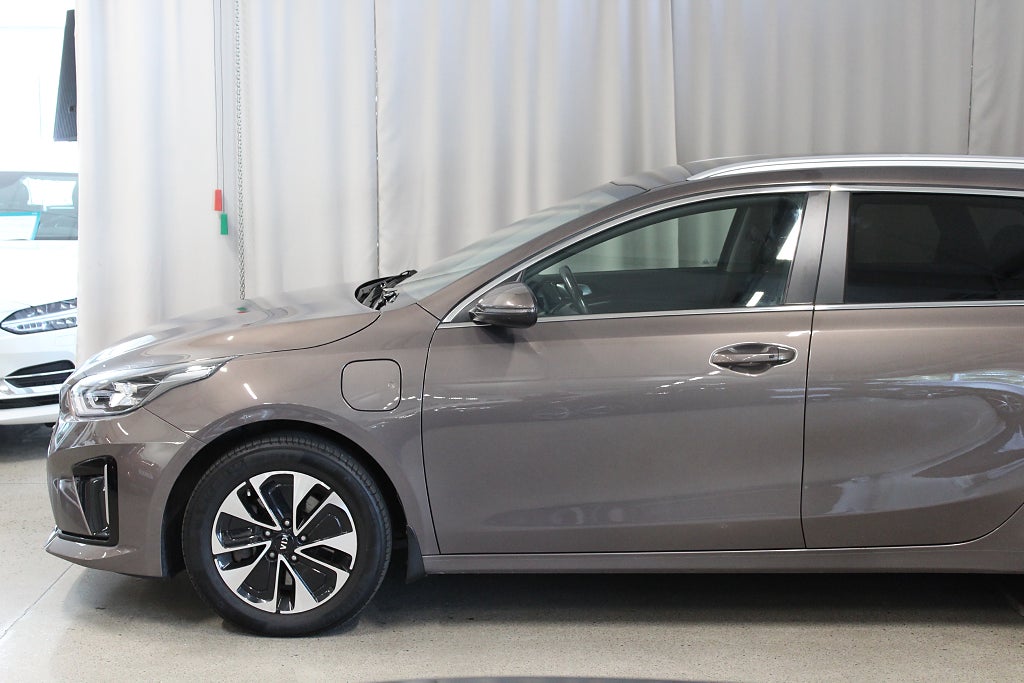 Kia Ceed Plug-in Hybrid, Advance Plus, Drag, S&V-hjul, Navi,