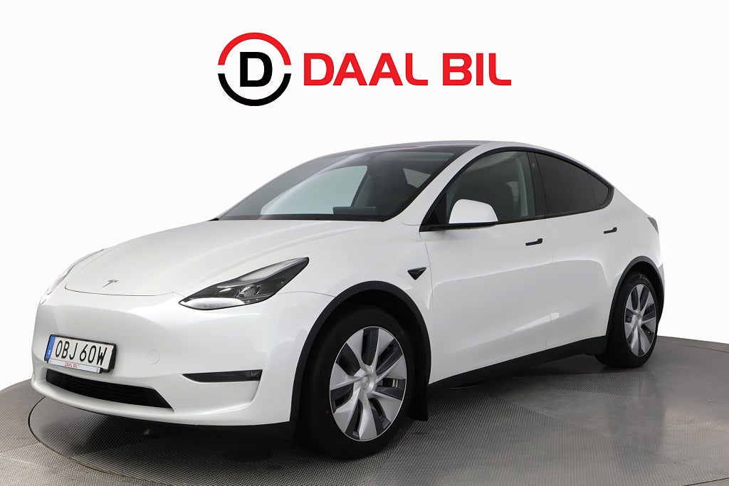 Tesla Model Y LONG RANGE AWD 514HK PREMIUM PANO VÄRMARE DRAG B-KAMERA