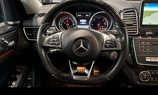 SUV Mercedes-Benz GLE 11 av 14