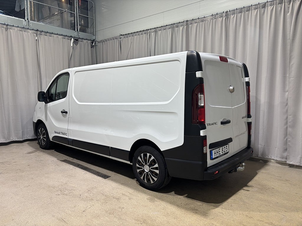Renault trafic Skåpbil 2.7t 1.6 dCi Drag 1 ägare