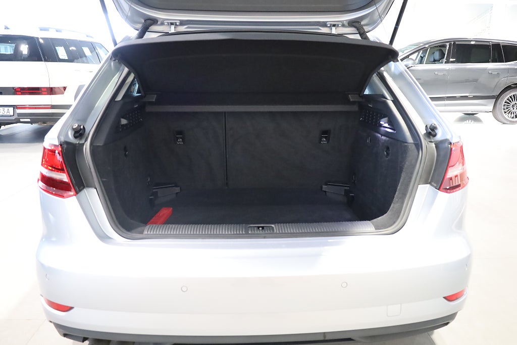 Audi A3 Sportback 35 TFSI S Tronic Proline Navi Blåtand