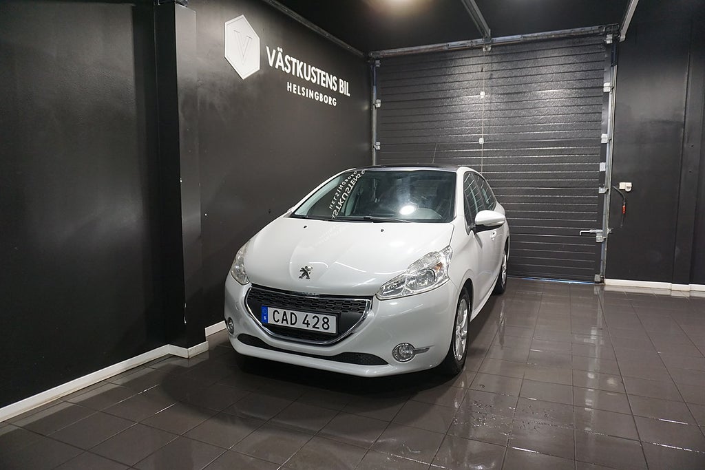 Peugeot 208 5-dörrar 1.2 VTi Ny Bes, Pano, Navi 82hk