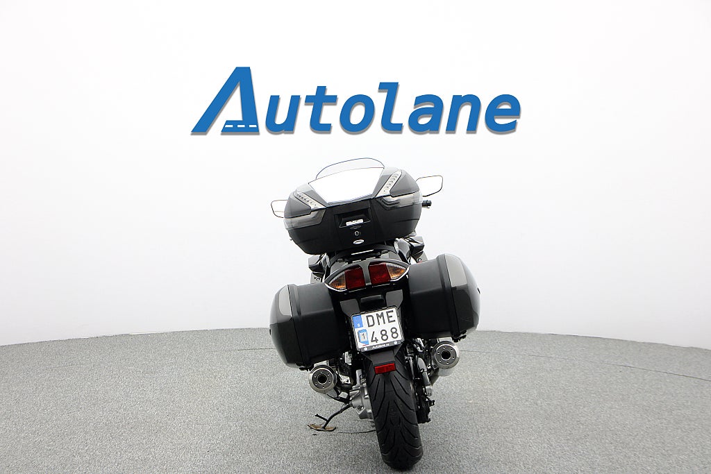 Yamaha FJR1300 * ABS Nyservad Nya Däck