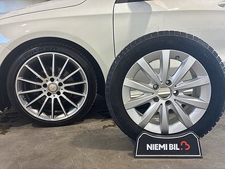 Mercedes-Benz A 200 7G-DCT AMG Sport Kamera Psens S&V-däck