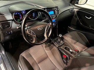 Hyundai i30 5-dörrar 1.6 Premium Mvärm Psens Rattvärme SoV