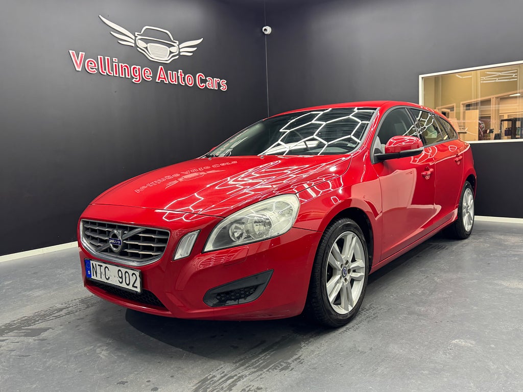 Volvo V60 T4 Powershift Kinetic | AUTOMAT 1.95% Ränta