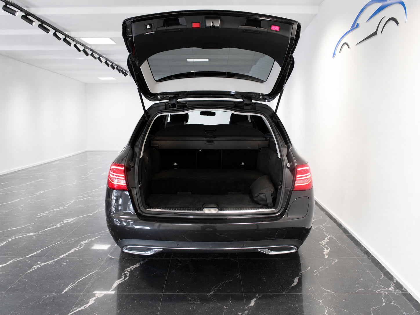 Mercedes-Benz C 2020, kuva 7/10