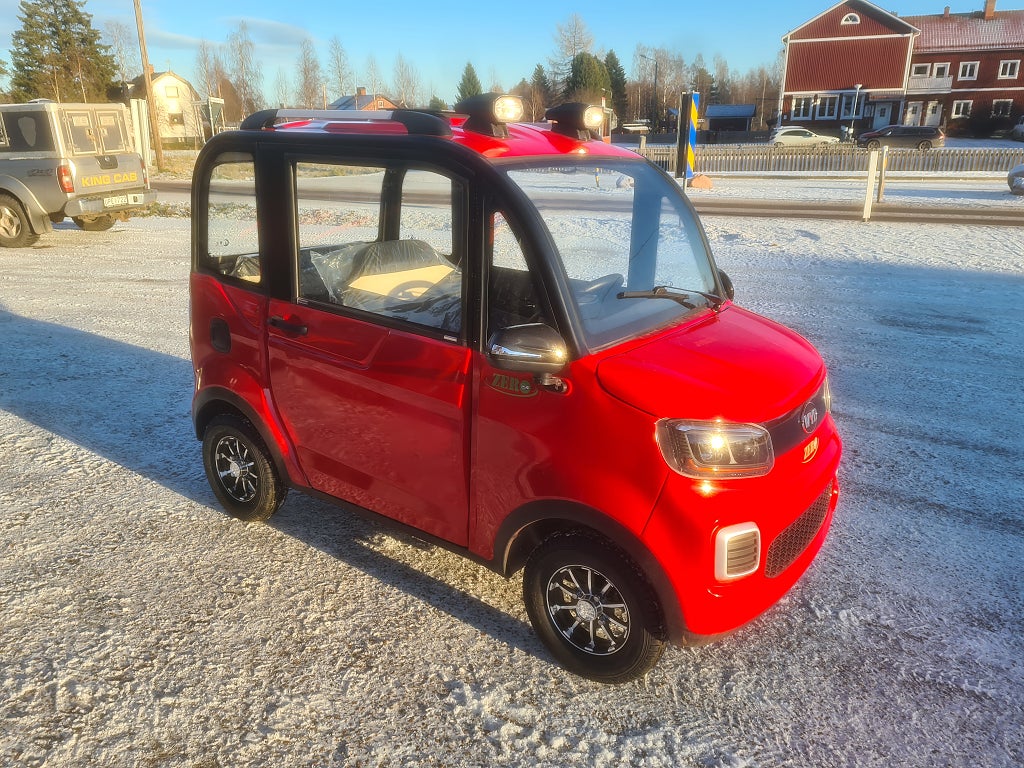 Titan MOPEDBIL  KÖRKORTSFRI 