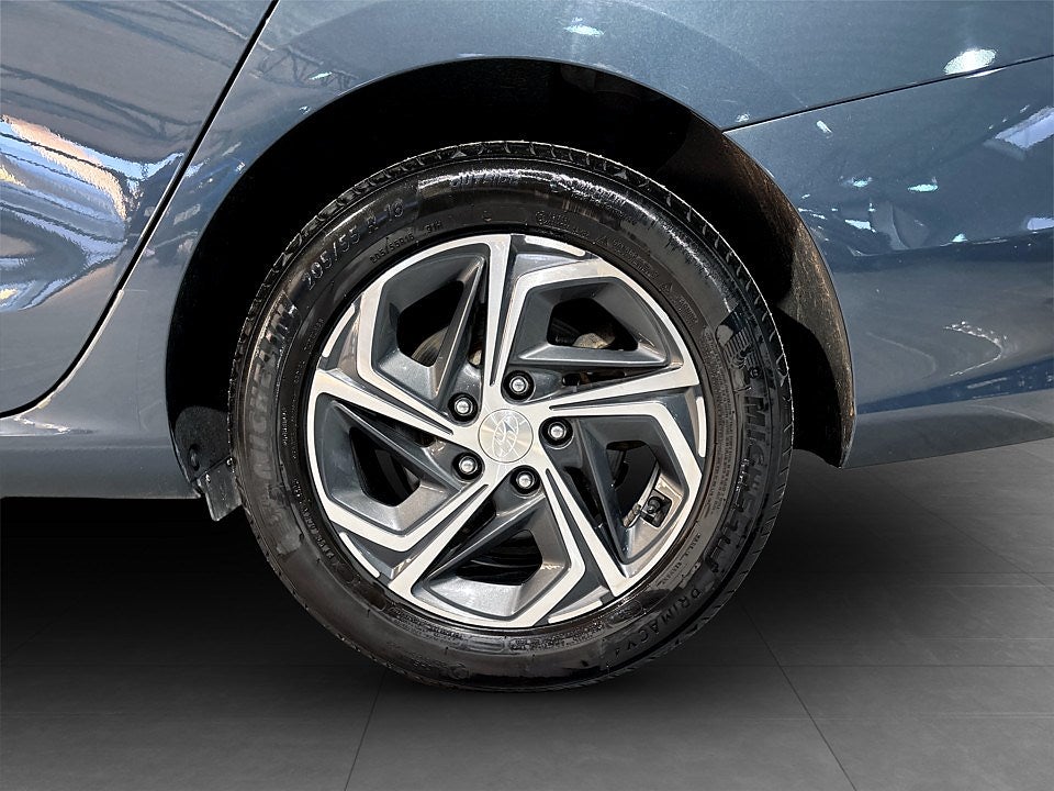 Bild på Hyundai i30 Kombi Essential 1.0 T-GDI 120hk Aut - B-KAMERA, EN ÄGARE