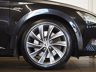 Kombi Skoda Superb 8 av 24