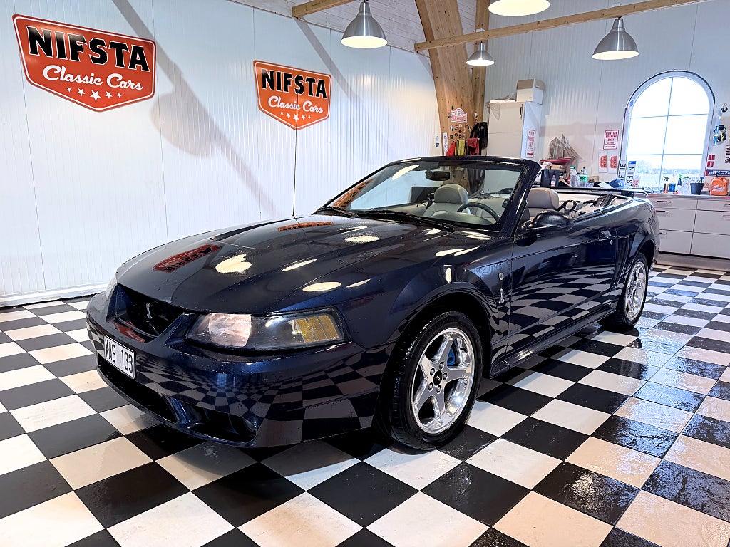 Ford Mustang SVT Cobra Convertible