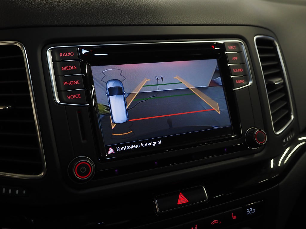 Volkswagen Sharan 7-sits 2.0 TDI 4Motion 177hk GT Premium Drag Kamera D-Vär 2019